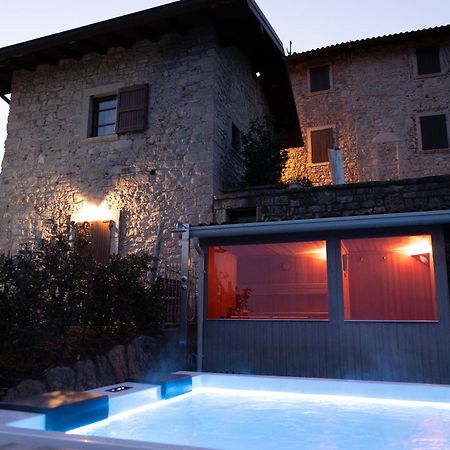 Ca' Baetti L'Antico Borgo Bed & Breakfast Roncola Ngoại thất bức ảnh