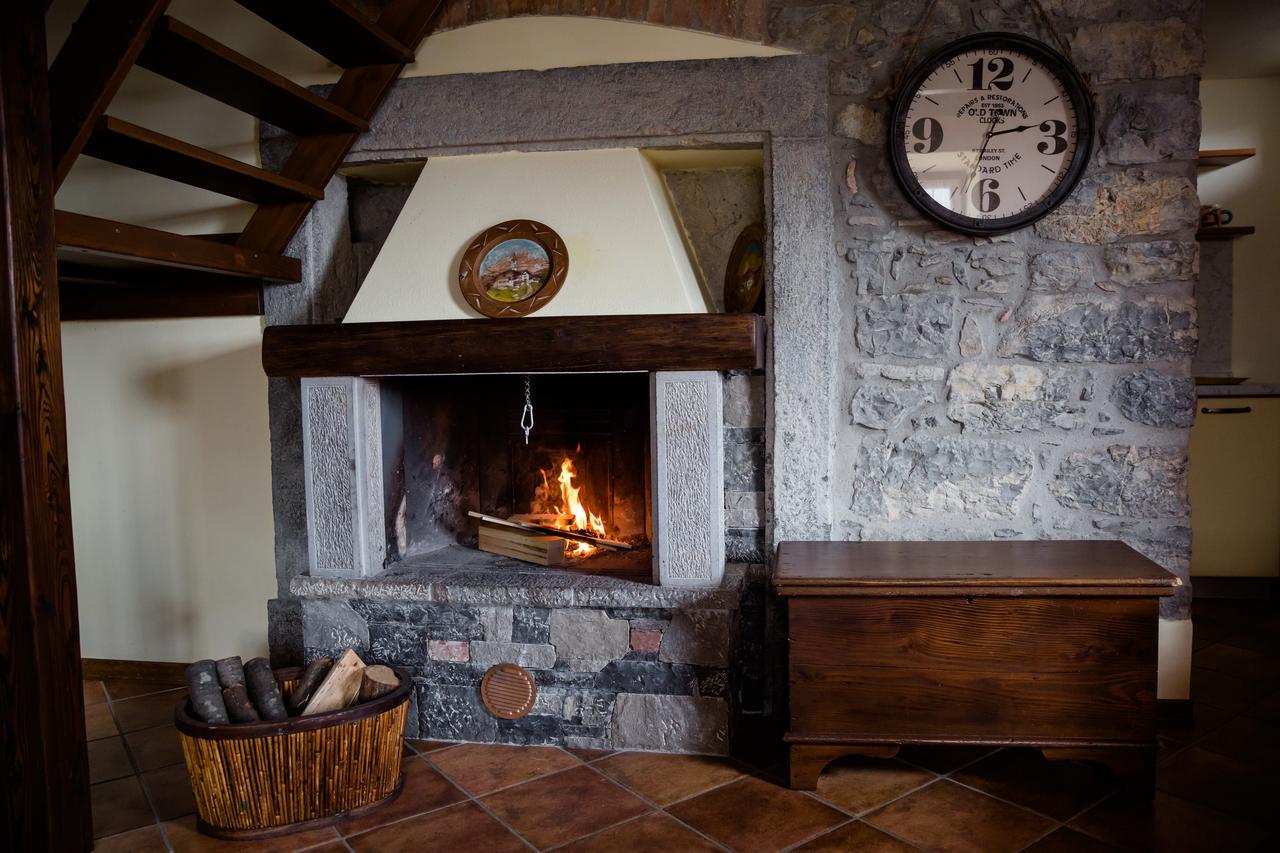 Ca' Baetti L'Antico Borgo Bed & Breakfast Roncola Ngoại thất bức ảnh