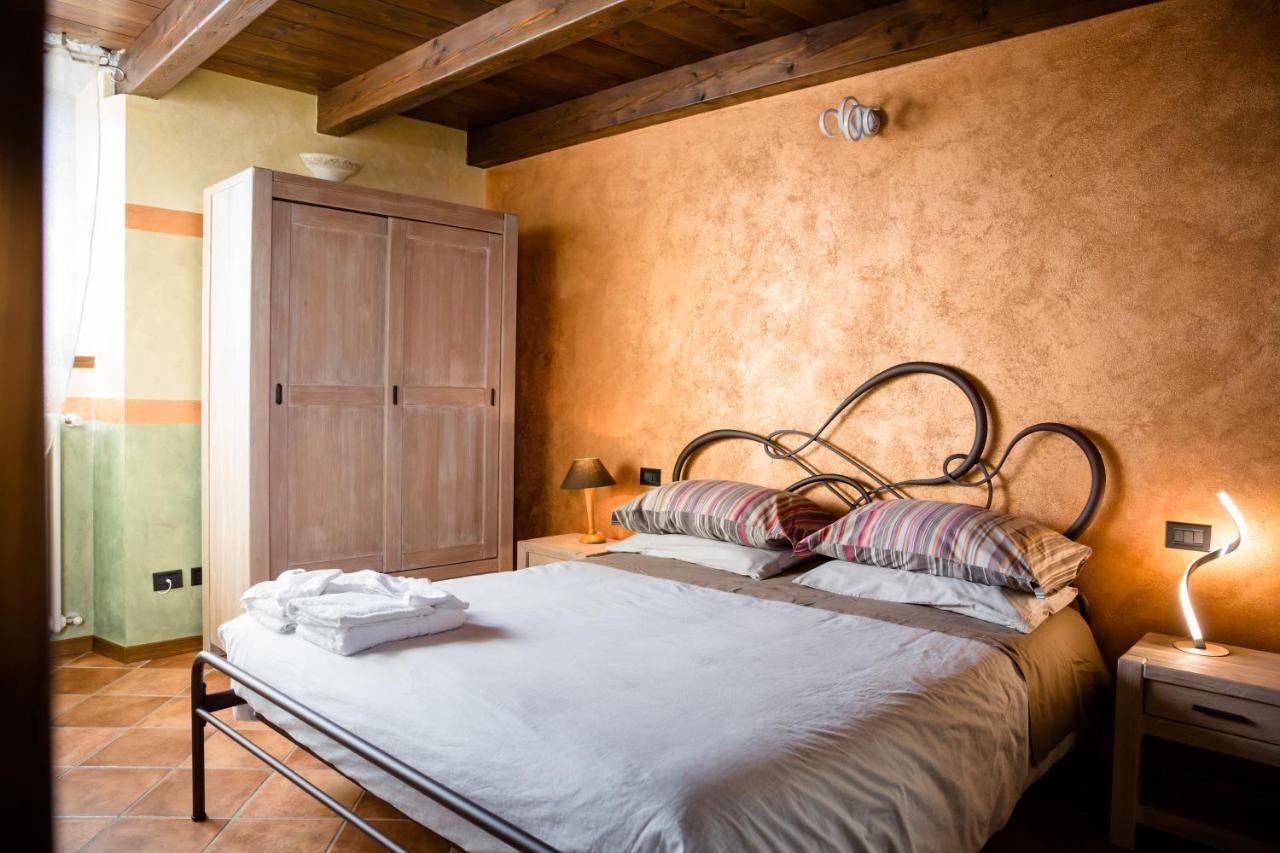 Ca' Baetti L'Antico Borgo Bed & Breakfast Roncola Ngoại thất bức ảnh